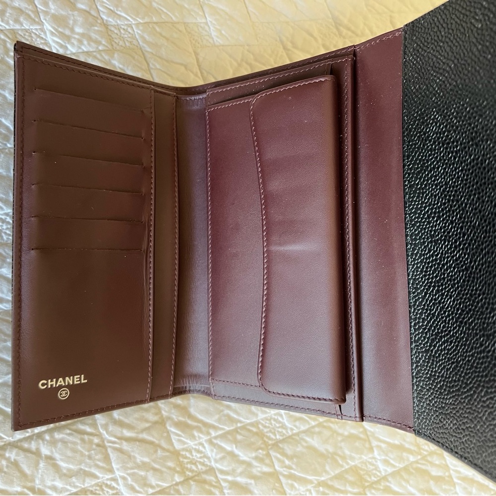 Chanel Wallet - Picture 6 of 8